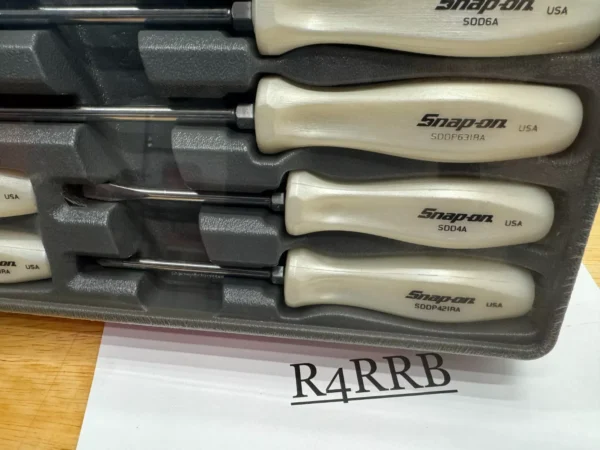 Snap-on Tools USA NEW NOS 7PC PEARL WHITE Hard Handle Screwdriver Set SDDX70APW