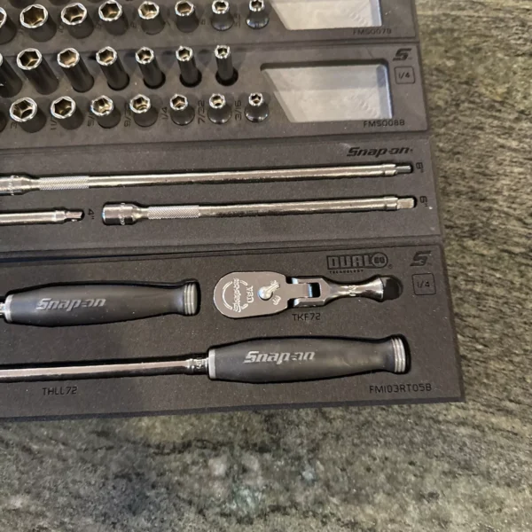 Snap-on 106 pc 3/8” & 1/4” dark titanium sae metric foam tool set