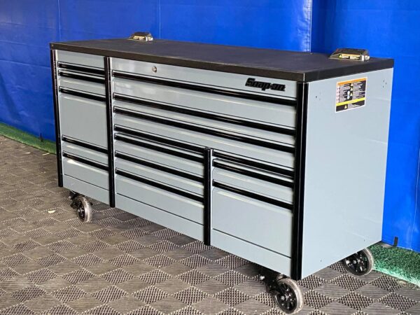 KETP843 Triple Bank EPIQ ROLL CAB.