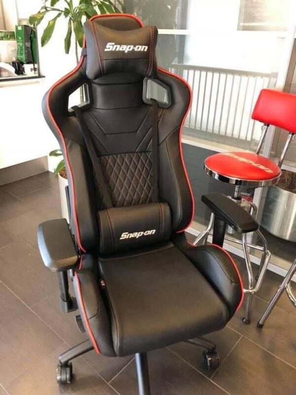 Snap on gaming chair